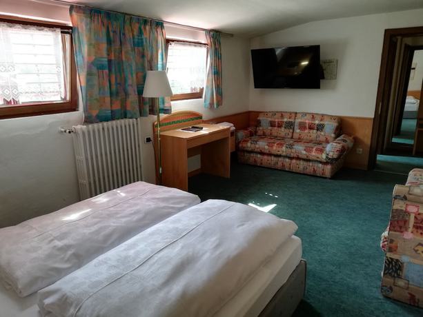 Imagen de la habitación del Hotel Rodes. Foto 11