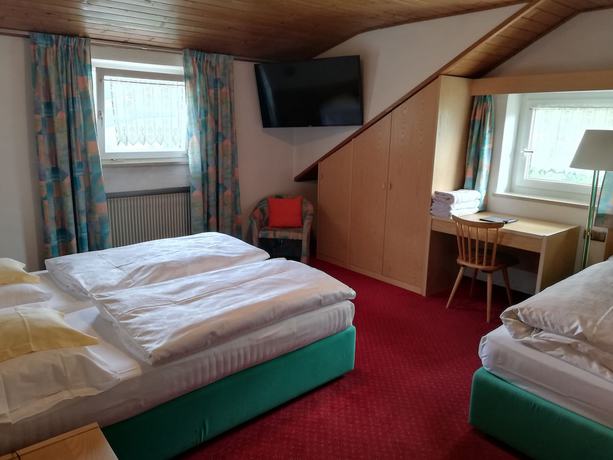 Imagen de la habitación del Hotel Rodes. Foto 13