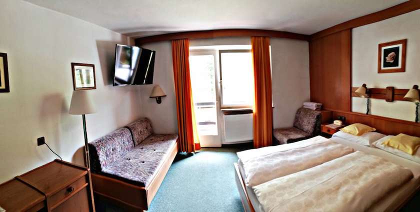 Imagen de la habitación del Hotel Rodes. Foto 14