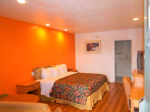 Imagen de la habitación del Hotel Rodeway Inn - Alameda/oakland. Foto 2