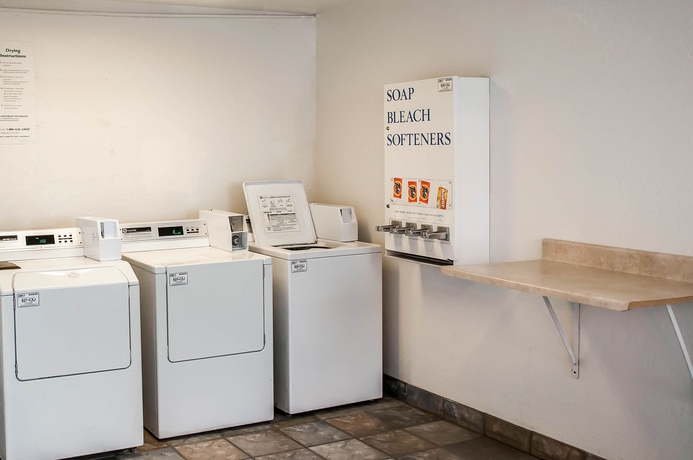 Imagen de los interiores del Hotel Rodeway Inn Albuquerque West. Foto 15