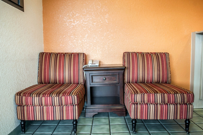 Imagen de los interiores del Hotel Rodeway Inn Albuquerque West. Foto 16