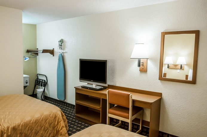 Imagen de la habitación del Hotel Rodeway Inn Albuquerque West. Foto 9