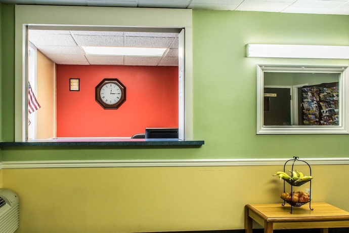 Imagen de los interiores del Hotel Rodeway Inn Amish Country. Foto 16