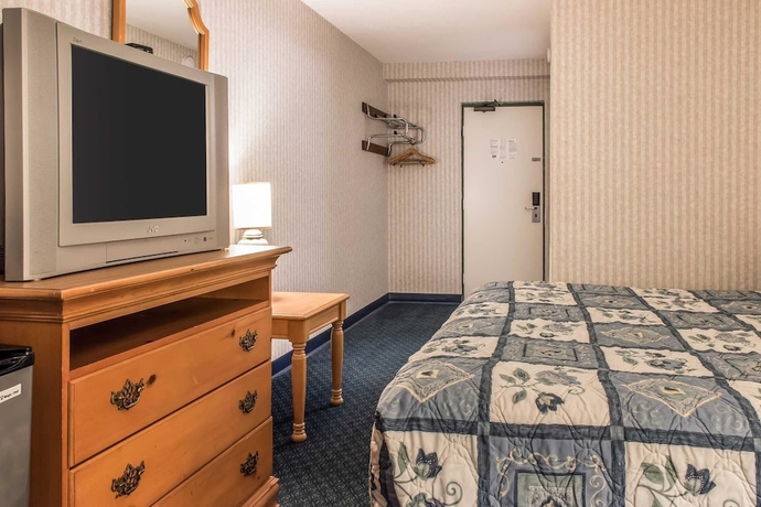 Imagen de la habitación del Hotel Rodeway Inn Amish Country. Foto 13
