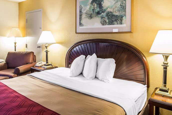 Imagen de la habitación del Hotel Rodeway Inn And Suites, Carrollton. Foto 4