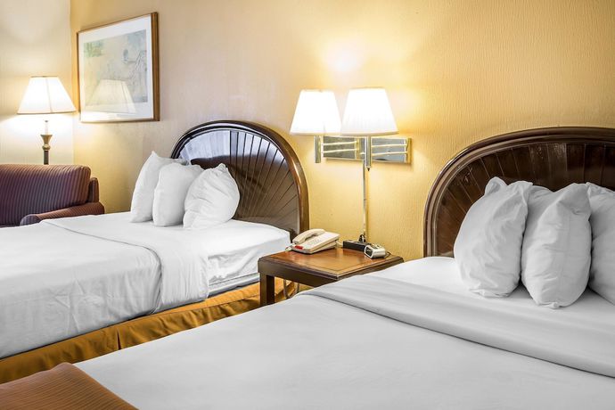 Imagen de la habitación del Hotel Rodeway Inn And Suites, Carrollton. Foto 9