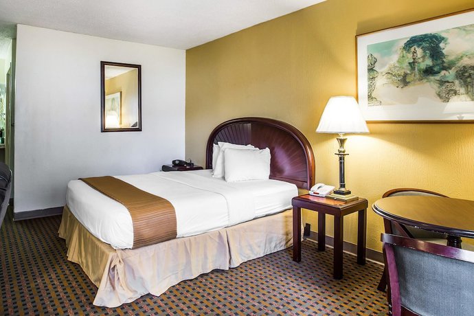 Imagen de la habitación del Hotel Rodeway Inn And Suites, Carrollton. Foto 10