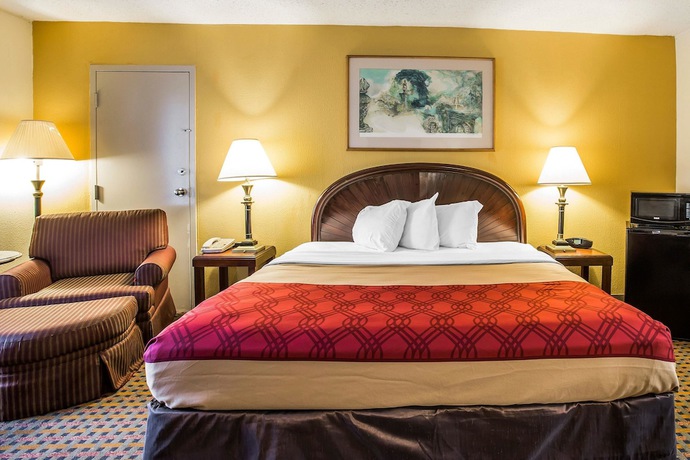 Imagen de la habitación del Hotel Rodeway Inn And Suites, Carrollton. Foto 12