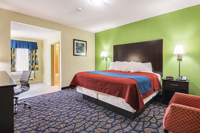 Imagen de la habitación del Hotel Rodeway Inn And Suites, Ithaca. Foto 17
