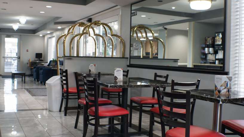 Imagen del bar/restaurante del Hotel Rodeway Inn And Suites - Nampa. Foto 3