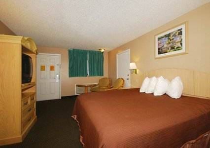 Imagen de la habitación del Hotel Rodeway Inn Apopka. Foto 5