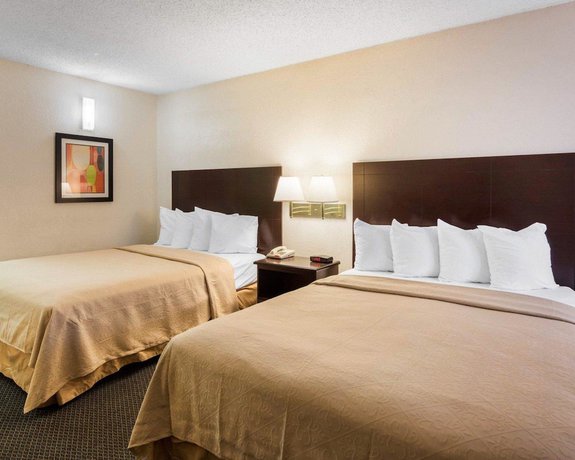 Imagen de la habitación del Hotel Rodeway Inn At Fort Lee. Foto 11