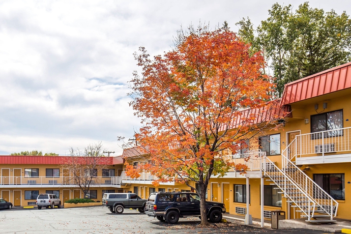 Imagen general del Hotel Rodeway Inn At Nevada State Capitol. Foto 2