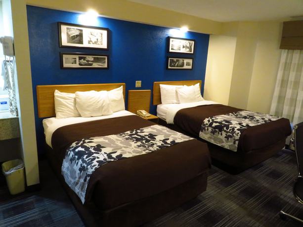 Imagen de la habitación del Hotel Rodeway Inn At Six Flags. Foto 3