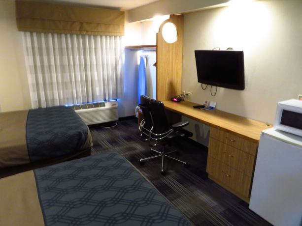 Imagen de la habitación del Hotel Rodeway Inn At Six Flags. Foto 8
