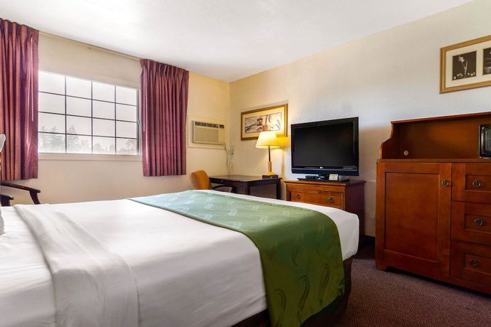 Imagen de la habitación del Hotel Rodeway Inn Auburn - Foresthill. Foto 6