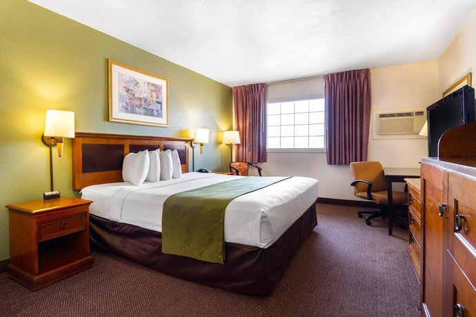Imagen de la habitación del Hotel Rodeway Inn Auburn - Foresthill. Foto 9