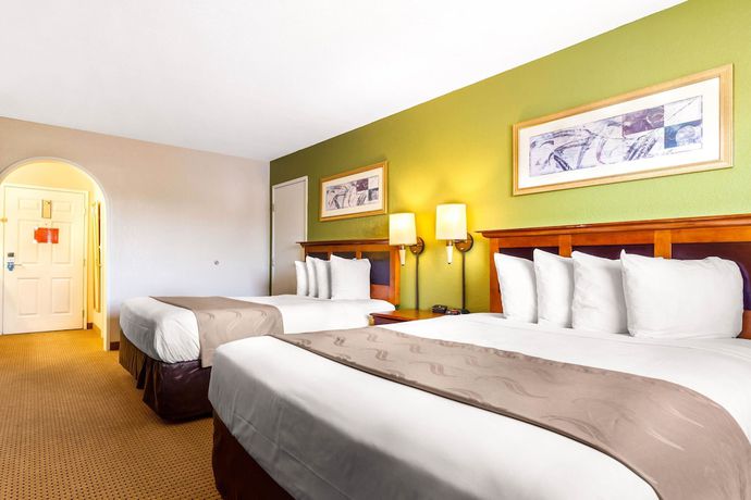 Imagen de la habitación del Hotel Rodeway Inn Auburn - Foresthill. Foto 16