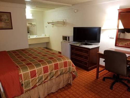 Imagen de la habitación del Hotel Rodeway Inn Auburn Hills. Foto 4