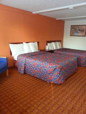 Imagen de la habitación del Hotel Rodeway Inn Auburn Hills. Foto 15