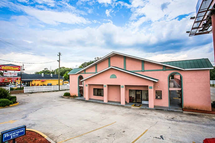 Imagen de los exteriores del Hotel Rodeway Inn, Augusta. Foto 11