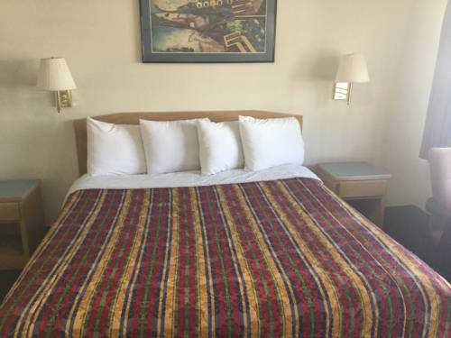 Imagen de la habitación del Hotel Rodeway Inn Beaumont 1-10. Foto 7
