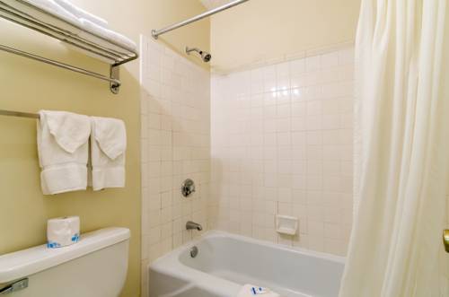 Imagen de la habitación del Hotel Rodeway Inn Bellevue. Foto 2