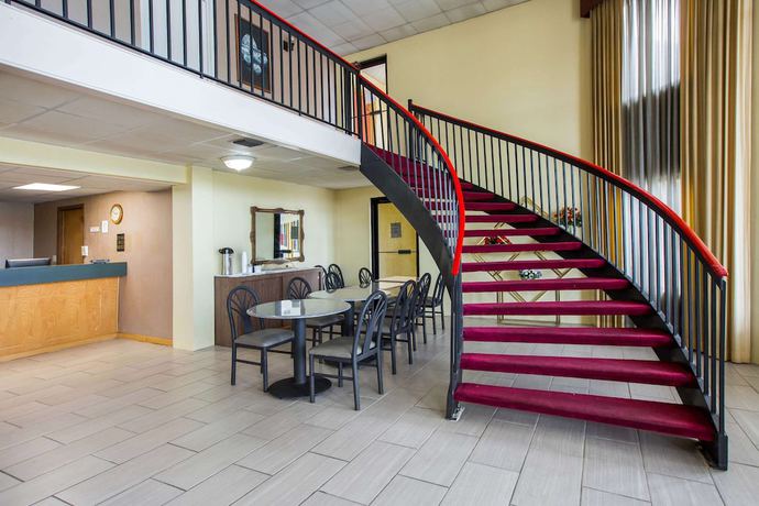 Imagen de los interiores del Hotel Rodeway Inn, Bonifay. Foto 17