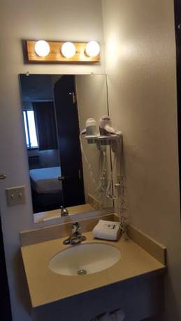 Imagen de la habitación del Hotel Rodeway Inn Bozeman. Foto 9