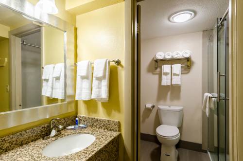 Imagen de la habitación del Hotel Rodeway Inn Brockton. Foto 7
