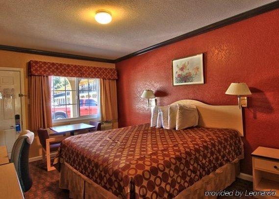 Imagen general del Hotel Rodeway Inn Capitol. Foto 2