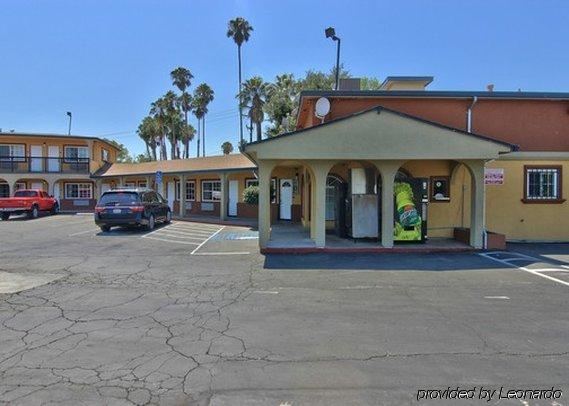 Imagen general del Hotel Rodeway Inn Capitol. Foto 6