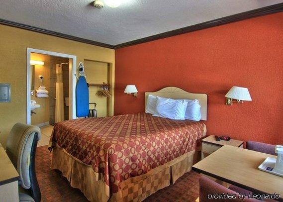 Imagen general del Hotel Rodeway Inn Capitol. Foto 13