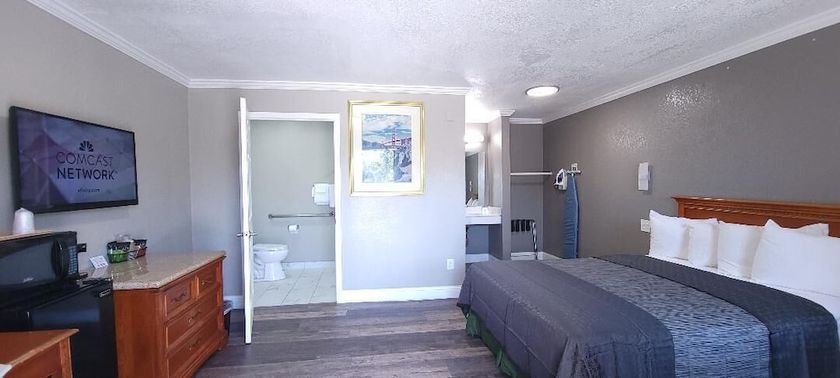 Imagen de la habitación del Hotel Rodeway Inn Chico University Area. Foto 11