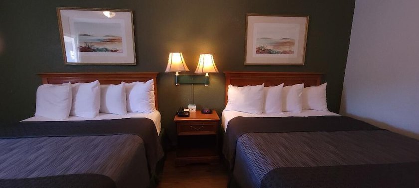 Imagen de la habitación del Hotel Rodeway Inn Chico University Area. Foto 13