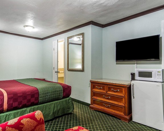 Imagen de la habitación del Hotel Rodeway Inn Chico University Area. Foto 16