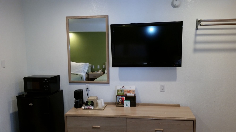 Imagen de la habitación del Hotel Rodeway Inn Civic Center. Foto 6