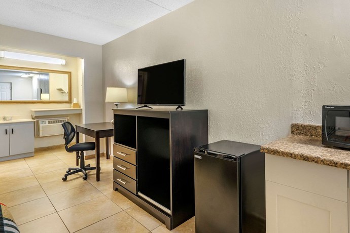 Imagen de la habitación del Hotel Rodeway Inn Clearwater - Dunedin. Foto 3