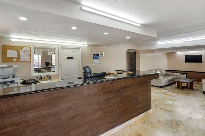 Imagen de los interiores del Hotel Rodeway Inn Clearwater - Dunedin. Foto 20