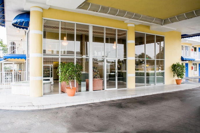 Imagen general del Hotel Rodeway Inn Clearwater - Largo. Foto 2