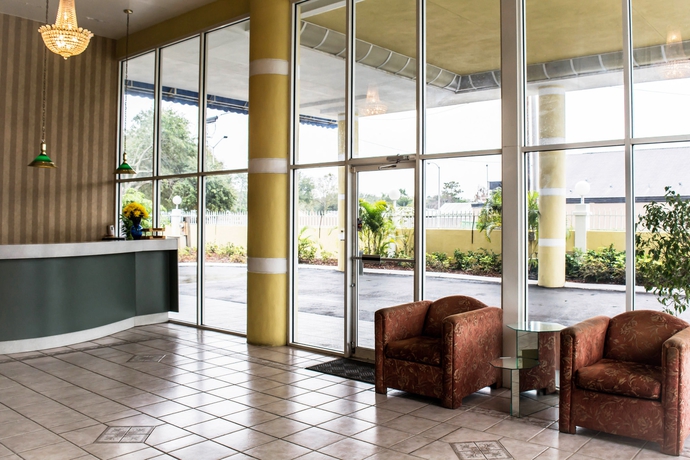 Imagen de los interiores del Hotel Rodeway Inn Clearwater - Largo. Foto 13