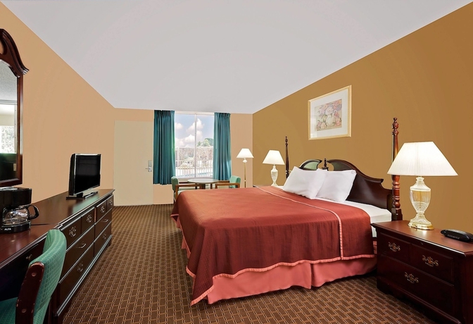 Imagen de la habitación del Hotel Rodeway Inn Cleveland. Foto 3