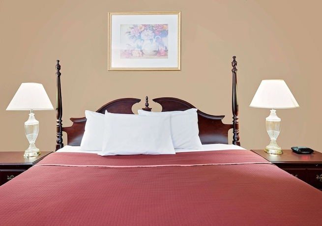 Imagen de la habitación del Hotel Rodeway Inn Cleveland. Foto 7