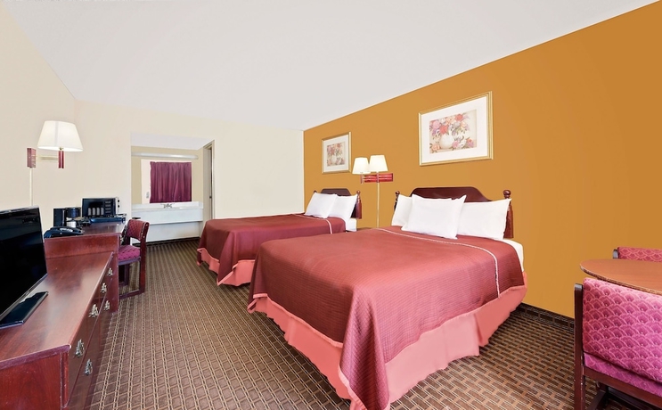 Imagen de la habitación del Hotel Rodeway Inn Cleveland. Foto 9
