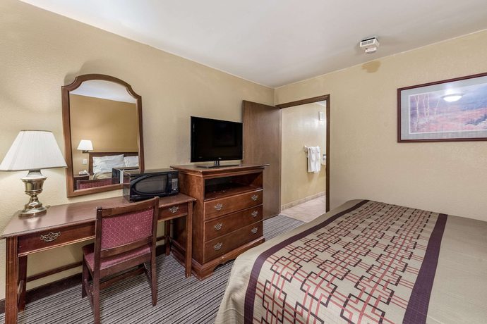 Imagen de la habitación del Hotel Rodeway Inn, Columbus. Foto 9