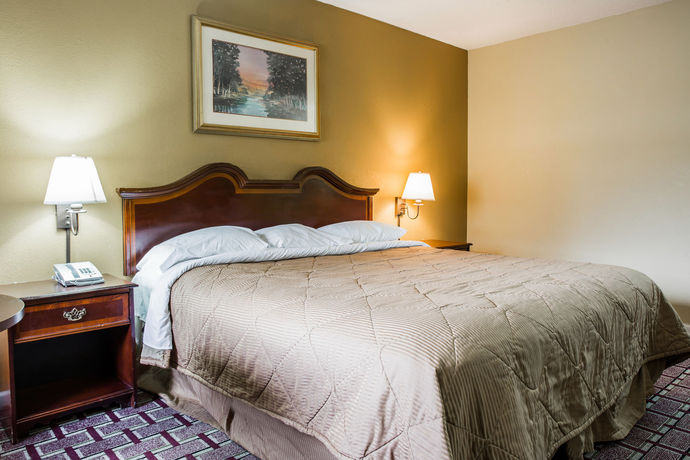 Imagen de la habitación del Hotel Rodeway Inn Concord. Foto 2