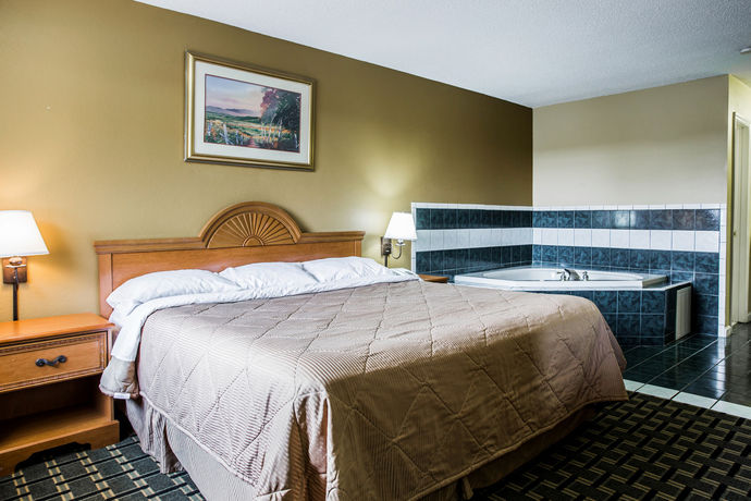 Imagen de la habitación del Hotel Rodeway Inn Concord. Foto 3