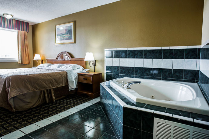 Imagen de la habitación del Hotel Rodeway Inn Concord. Foto 7