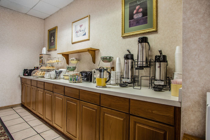 Imagen de los interiores del Hotel Rodeway Inn Conference Center. Foto 15